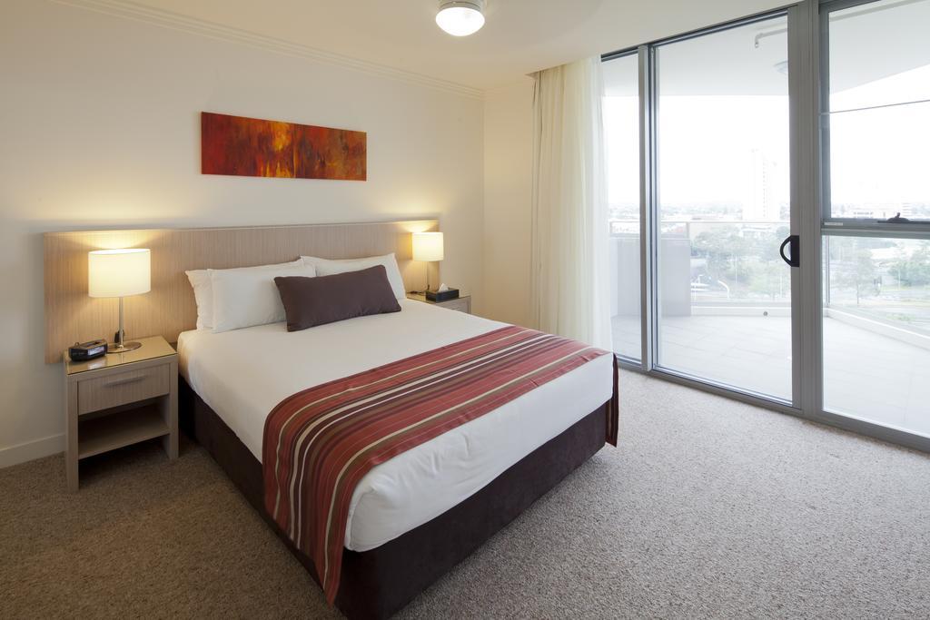 เควสต์ เซาท์บริสเบน Aparthotel ภายนอก รูปภาพ